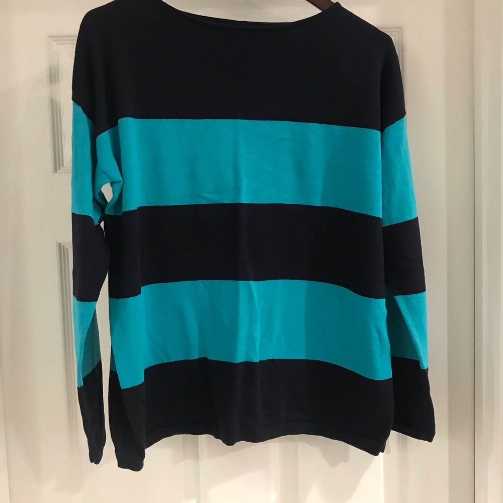Striped long sleeved light knit top